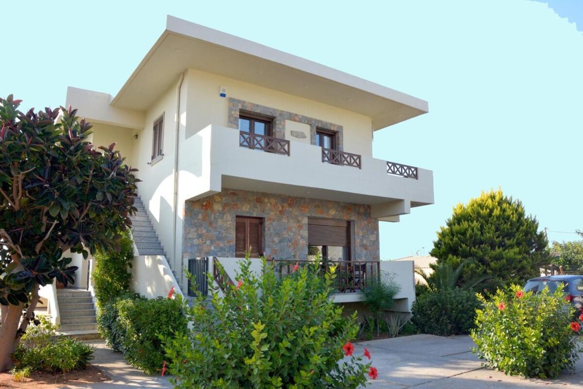 Villa Thalia Гувес Екстериор снимка