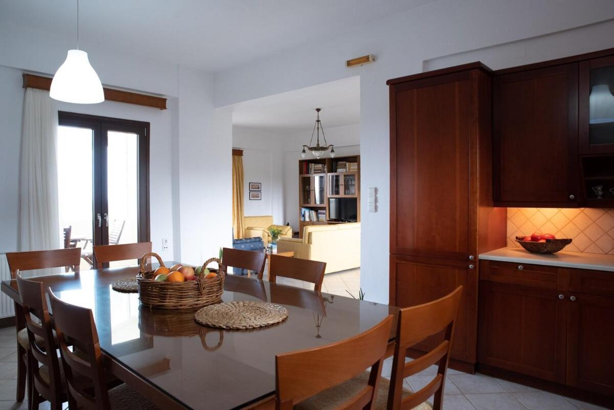 Villa Thalia Гувес Екстериор снимка